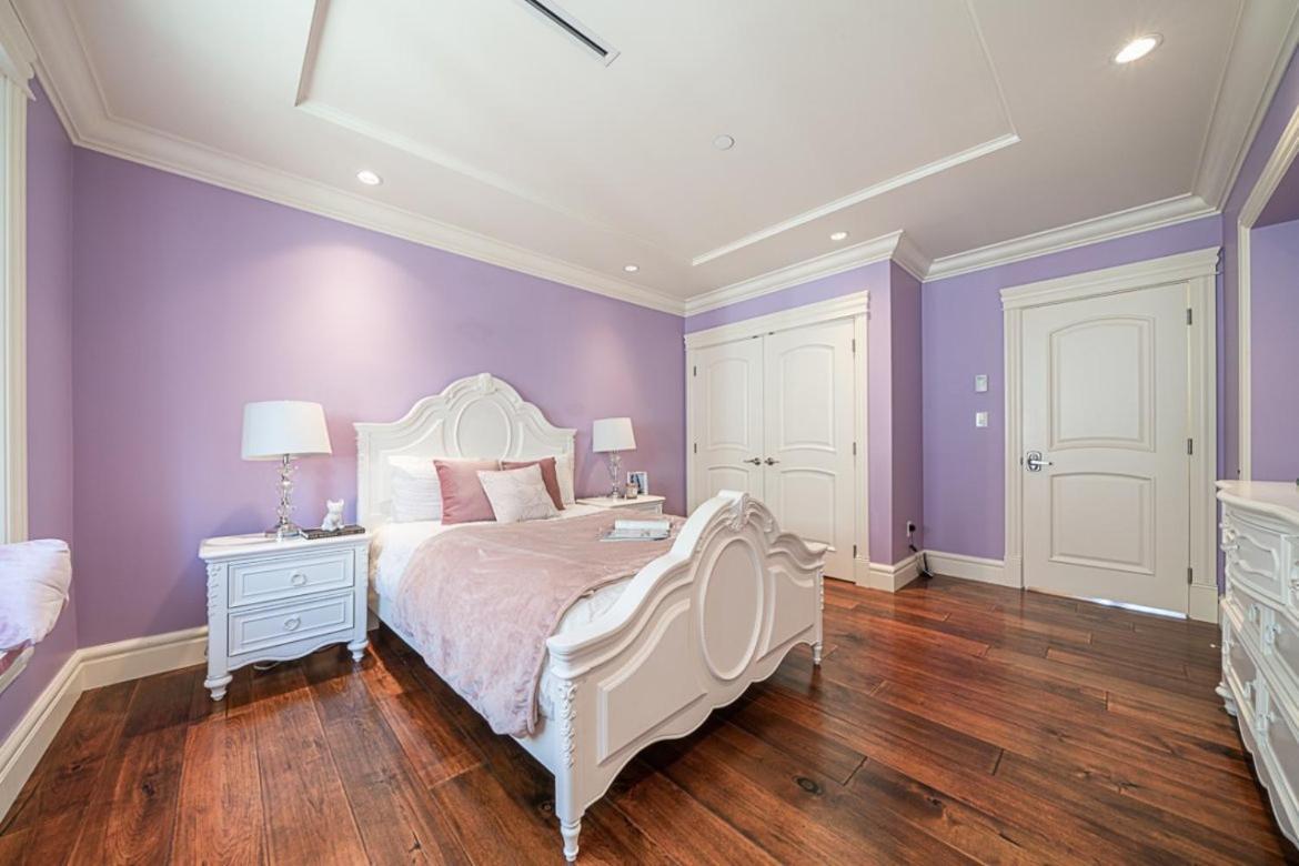 Spacious Cozy House In Vancouver West ภายนอก รูปภาพ